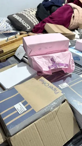 Lote de papel Chambril A5, A6, 11x21 e 18x18 ? vários gramados