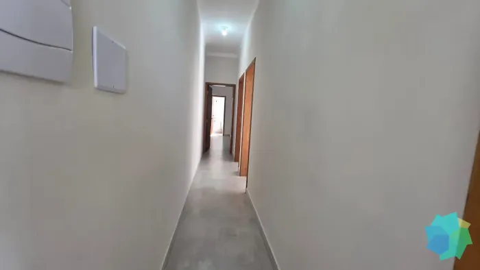 LINDA CASA TÉRREA À VENDA | 3 DORMITÓRIOS | R$ 565 MIL