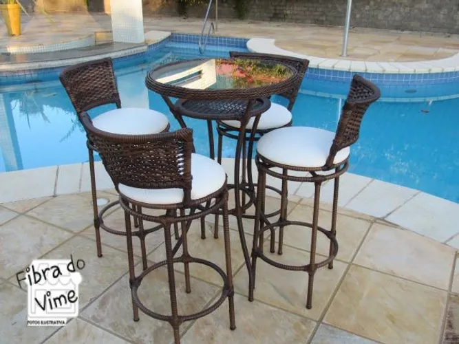 Conjunto de Banqueta e Bistro em Fibra Sintetica