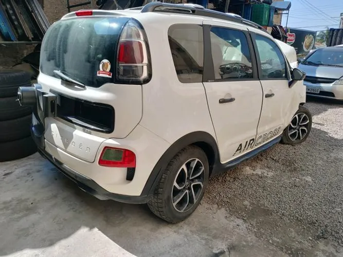 Sucata em peças Citroen C3 Aircross 2015 automático