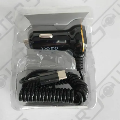 Kit carregador veícular. Com uma entrada usb, Cabo fixo e com entrada  tipo C.  Novo.