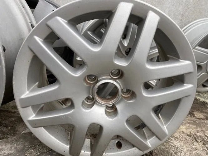 Roda VW Polo aro 15 original unidade valor mínimo