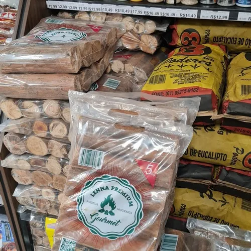 Lenha para lareira e churrasco