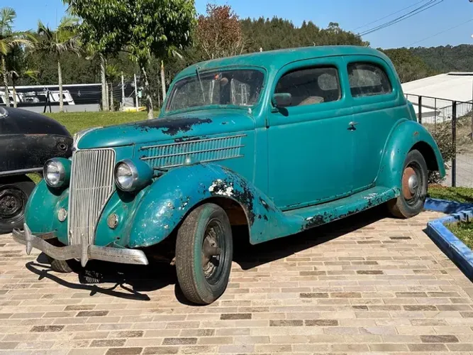 Ford Sedan deluxe 1936 V8
