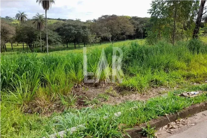 Lote - Terreno à venda, Centro - Juatuba/MG