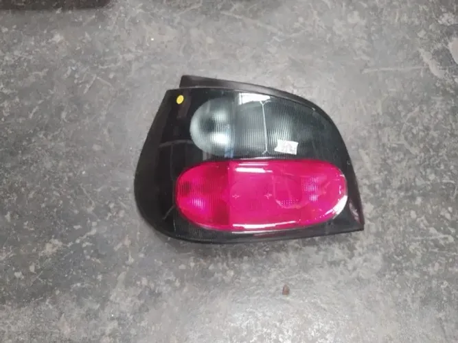 Lanterna Megane Hatch 1997 1998 1999