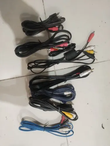 Cabo P2 para 2 RCA e 3 RCA macho