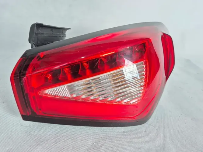 Lanterna Direita Fiat Cronos 2018 2019 2020 2021 2022 Original