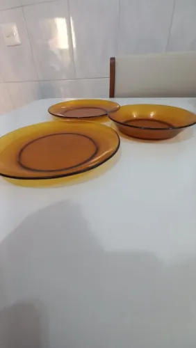 Kit 3 pratos vidro âmbar duralex