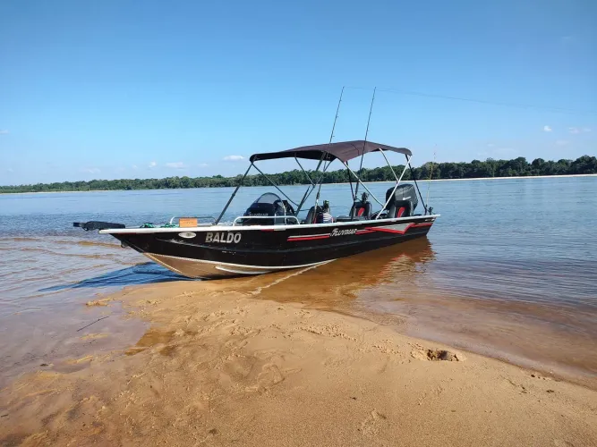 Lancha motor 50 HP Power Trim