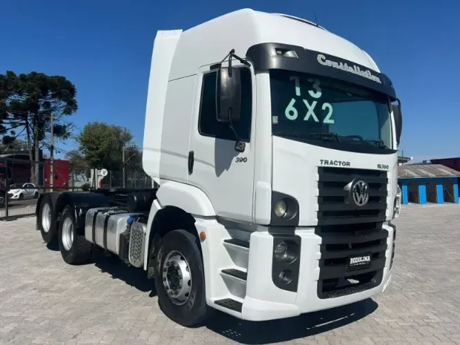 Caminhão Volkswagen Costellation 19.390 6x2 2013 25.390