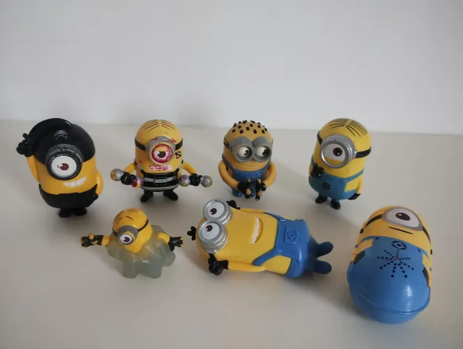 Miniaturas Minions - Mc Donald's e Lacta Originais  Valores na Descrição 