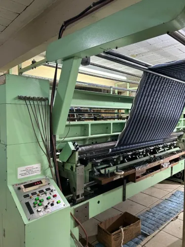 Máquina matelassê hashima