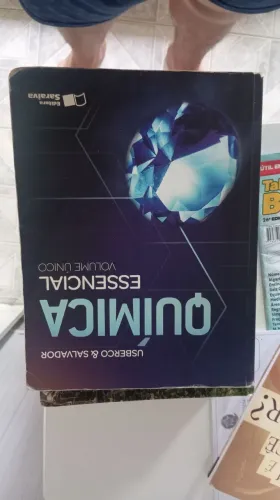 Química Essencial - Volume Único - Usberco & Salvador