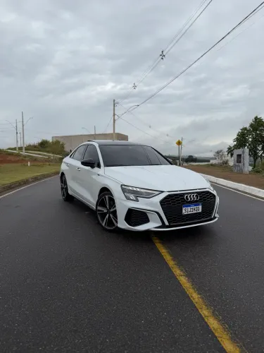 Audi A3 Sed. Perform. Black 2.0 TFSI S-tronic 2023