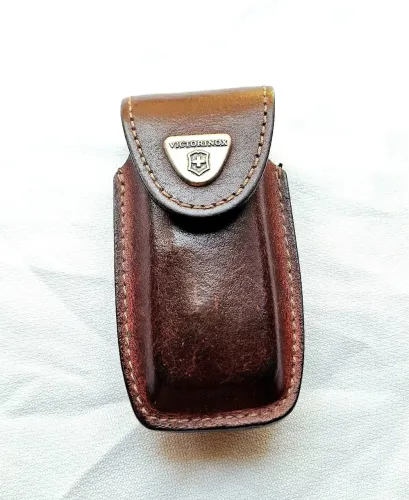 Bainha p/ Canivete Victorinox SwissChampion em couro, original