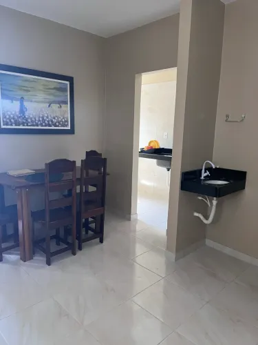 Aluga-se apartamento 1/4 na Pedreira