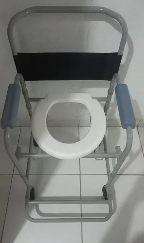 Vendo Cadeira de Banho em Excelente Estado.<br>