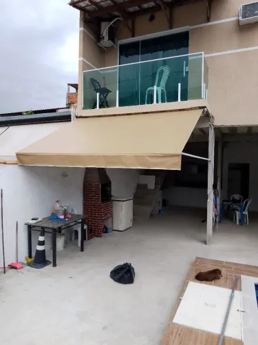 Toldo retrátil