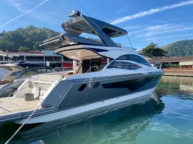 Lancha Real 600 Luxury 2 x Cummins 600 HP Oportunidade!!!