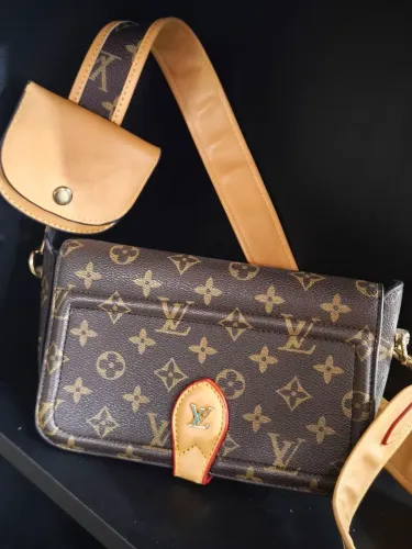 Bandolera Louis Vuitton (PRIMEIRA LINHA) Italiana.