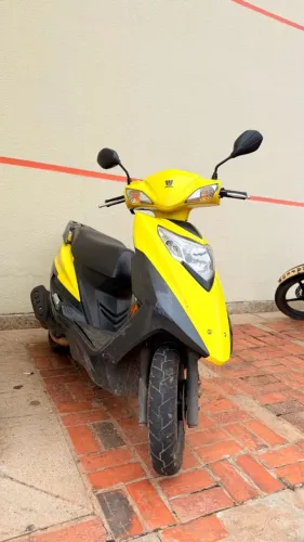Suzuki Lindy 125 (EN 125) - Econômica e ótima pro dia a dia