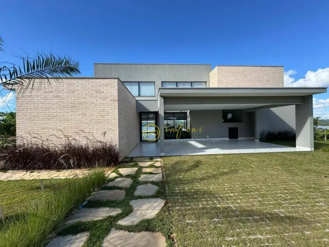Casa com 4 quartos todos com suítes à venda, 450 m² por R$ 5.249.000 - Condominio Le Porti