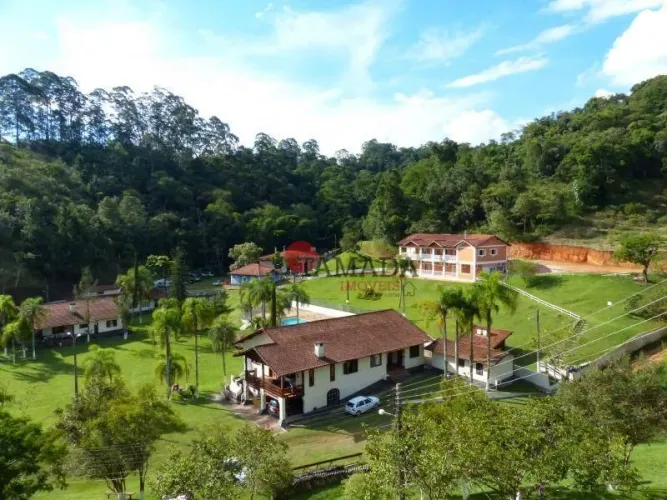 Hotel com 100 dormitórios à venda, 4100 m² por R$ 25.000.000,00 - Recanto da Lapa - Franco