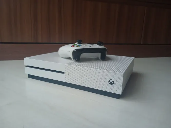 Xbox One S 1TB