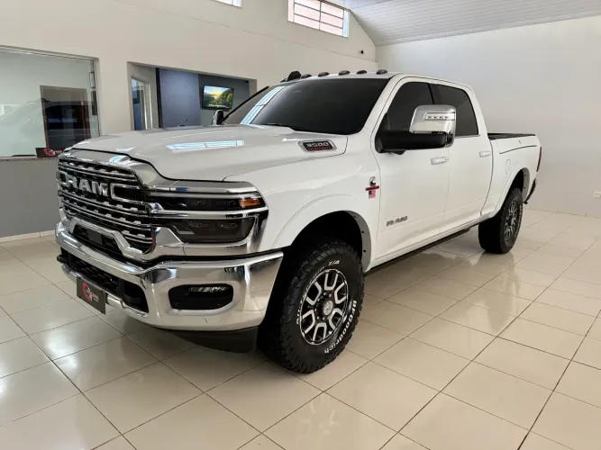 Ram 3500 Limited Longhorn 6.7 TB CD Diesel 2025