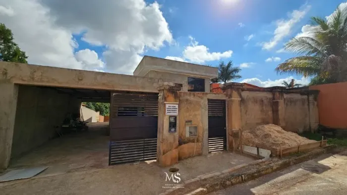 Casa em lote 1000m2-luxo-Col. Agr. Samambaia