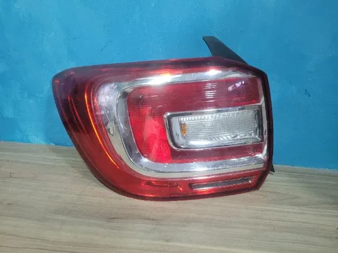 Lanterna Esquerda Renault Logan 2014 a 2018 190307-01
