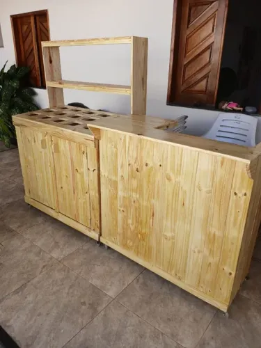 Balcão de madeira para bar,lanchonete,cozinha ou área gourmet