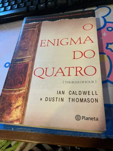 Livro O Enigma Do Quatro ( Usado )