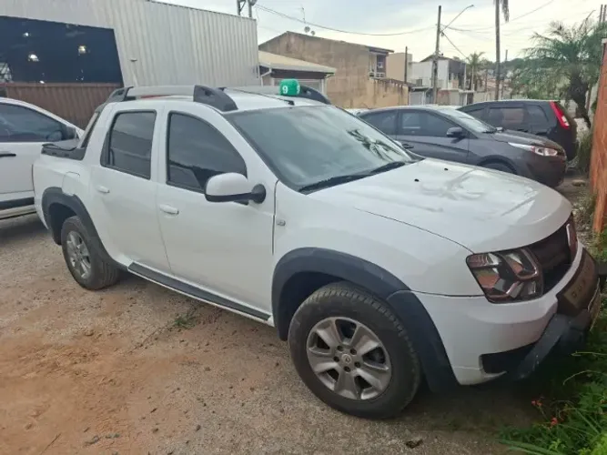 Renault Duster Oroch Dyna. 2.0 Hi-flex 16V Aut. 2020