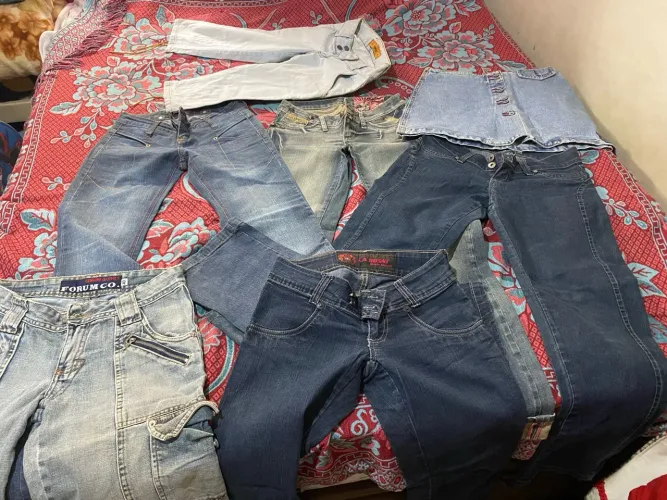 Calça jeans de menina