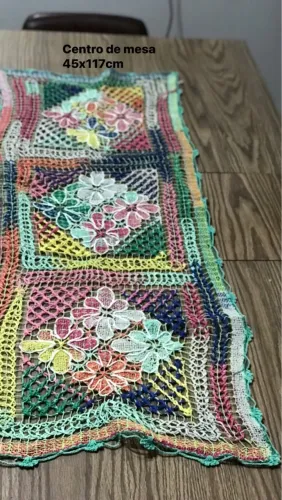 2 Centro de mesa em crochê - 45x117cm