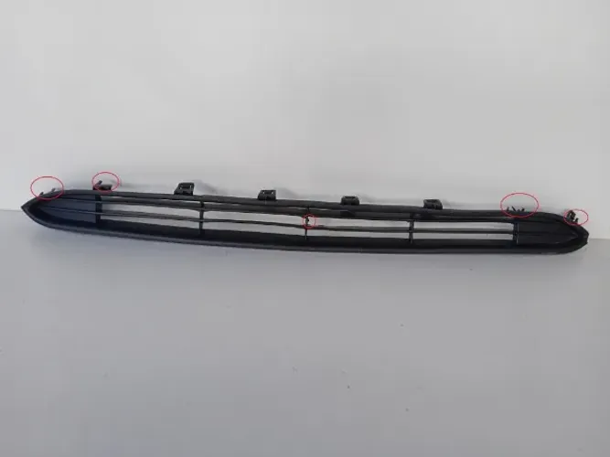 Grade Punto 2013 2014 2015 16 2017 Superior Parachoque Preto 