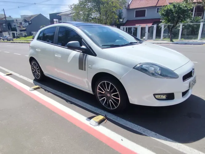 Fiat bravo top em ótimo estado!