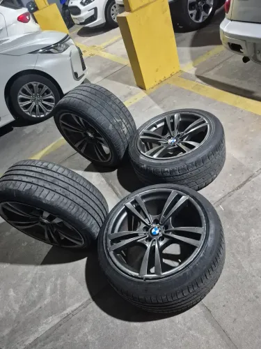 Bmw rodas bmw original X5M 2 talas aro 20 R$3.500 so as rodas 