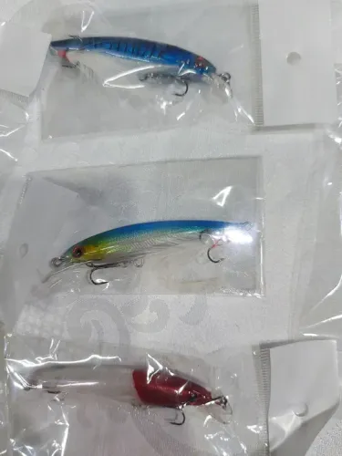 Iscas artificiais para pesca cores diferentes, Kit com 6 unidades 