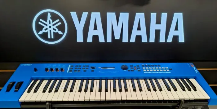 Teclado Sintetizador Yamaha Mx61 Bu Azul Mixer Instrumentos Musicais