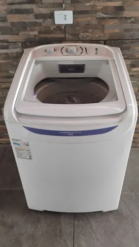 Máquina de Lavar Electrolux 13kg Turbo Economia