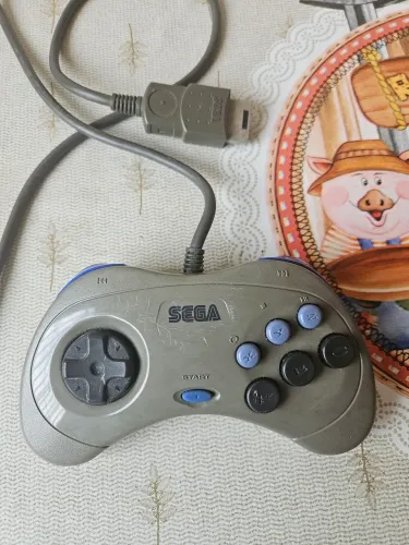 Controle para Sega Saturn original.