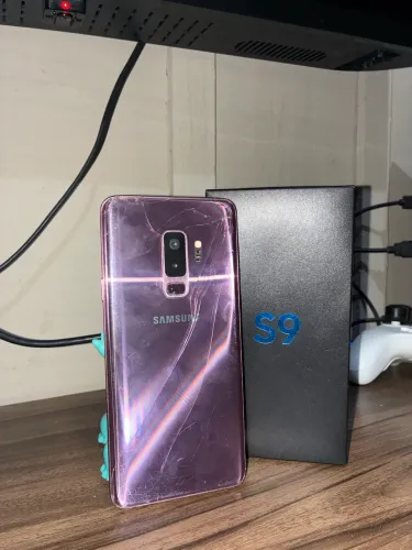 Galaxy S9 Plus pequeno defeito
