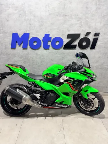 KAWASAKI NINJA 400 VERDE 2019