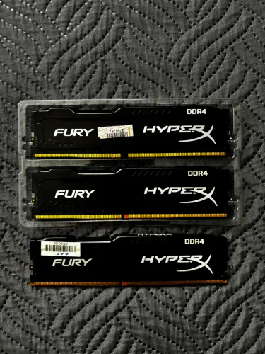 Lote 16GB RAM HyperX Fury DDR4 (2x4GB + 1x8GB)