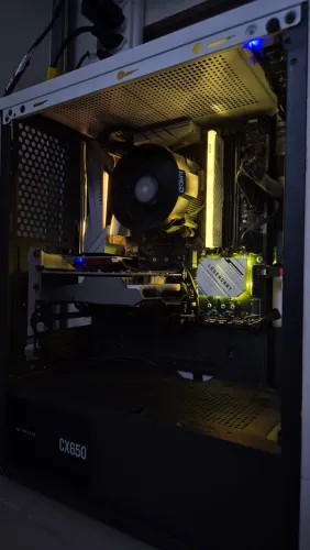 Pc White