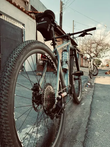 Bike Absolut nero 5 2025