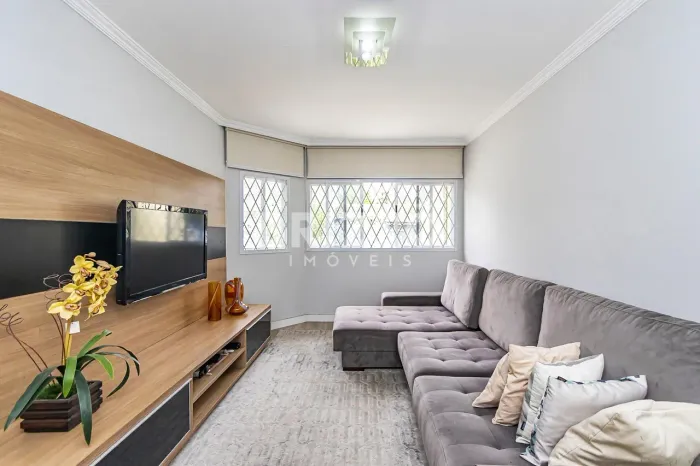 SOBRADO TRIPLEX À VENDA EM SÃO JOSÉ DOS PINHAIS, 220 M2, 1 SUÍTES, 3 DORMITÓRIOS